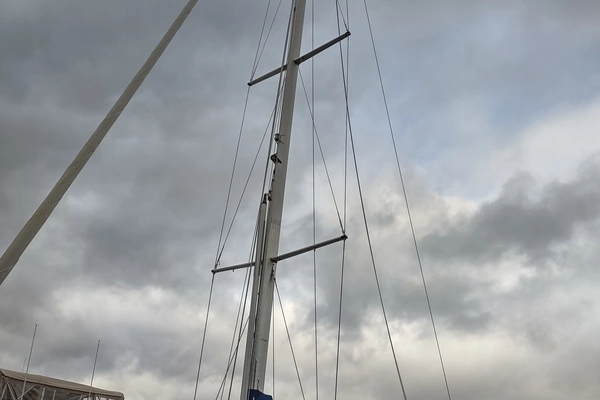 Hallberg-Rassy 43 Yacht For Sale