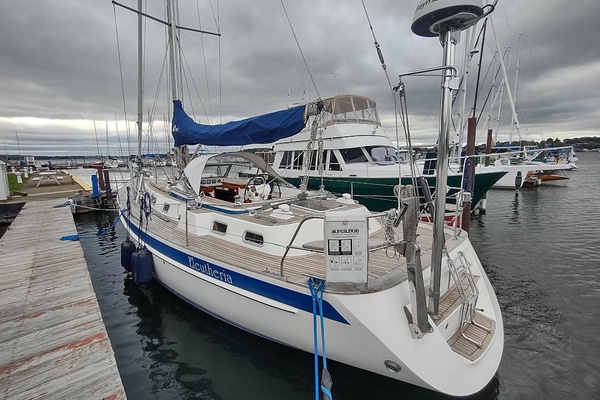 ELEUTHERIA 43ft Hallberg Rassy Yacht For Sale