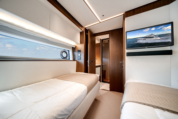 2025Azimut 72 ft Fly 72