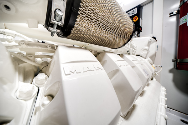 2025Azimut 72 ft Fly 72