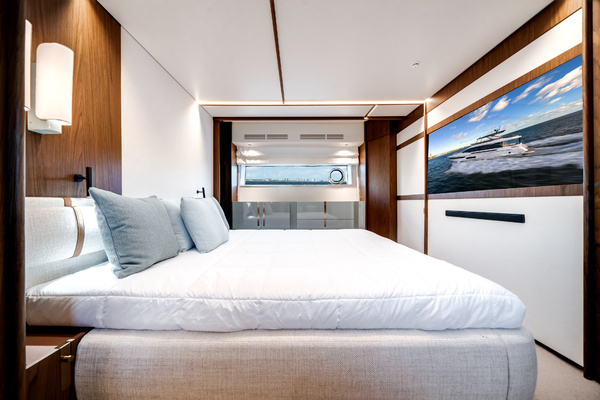 2025Azimut 72 ft Fly 72