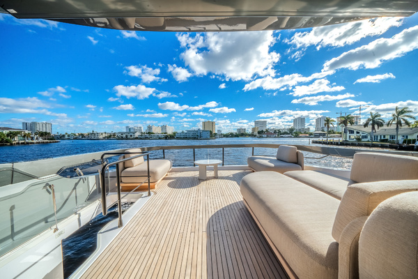 2025Azimut 72 ft Fly 72
