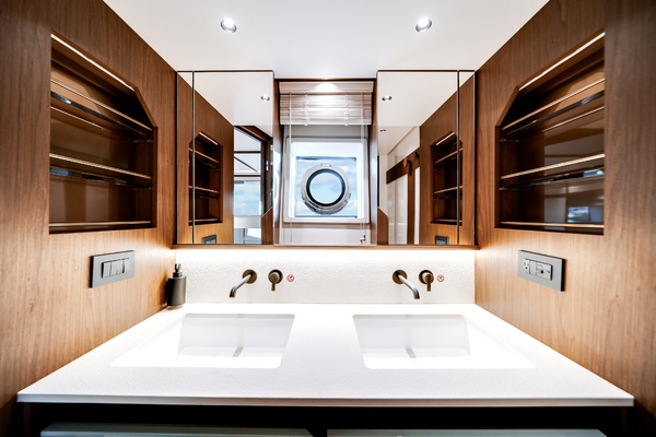 2025Azimut 72 ft Fly 72