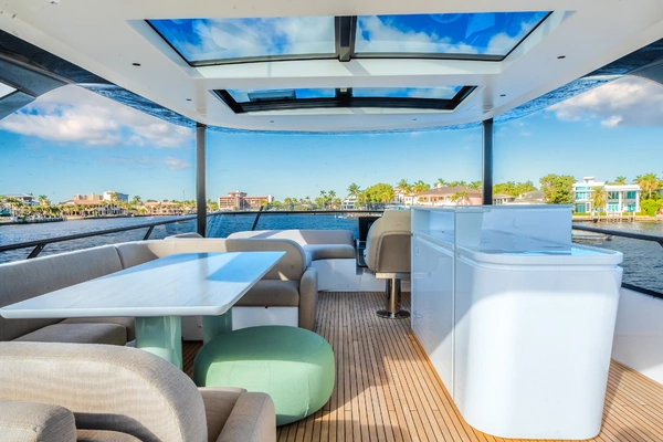 Azimut Fly 72 Yacht For Sale