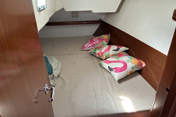 LunaYSol 37ft Beneteau Yacht For Sale