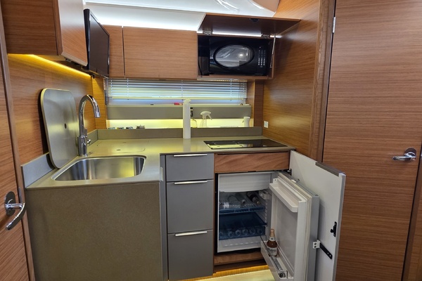 36ft Bavaria Yacht For Sale
