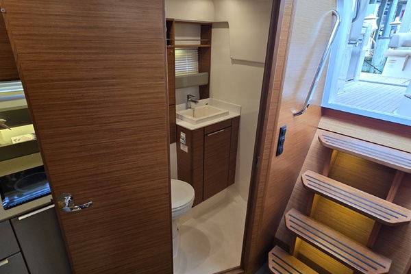 36ft Bavaria Yacht For Sale