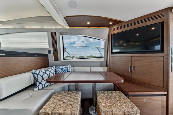 Sea Ray  Yacht For Sale