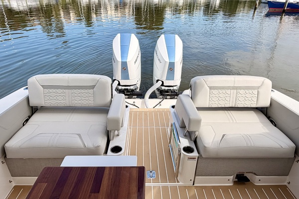 34ft Tiara Yachts Yacht For Sale
