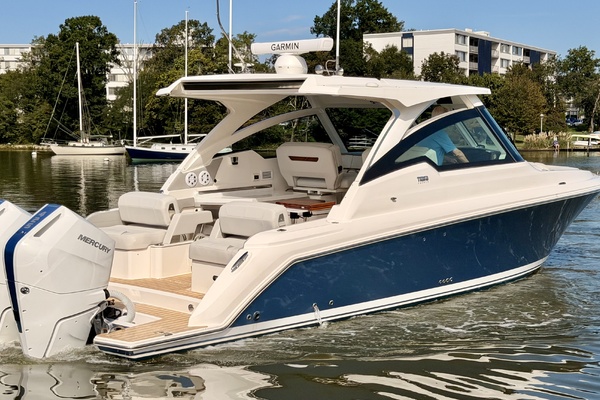 34ft Tiara Yachts Yacht For Sale