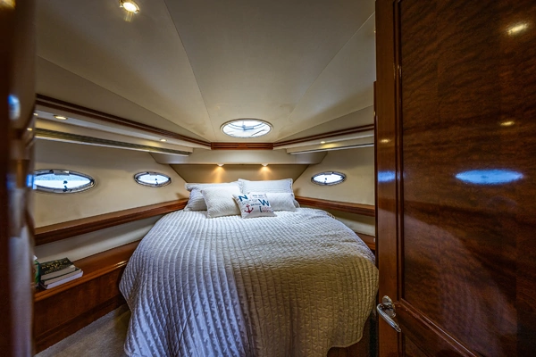 Carver 530 Voyager Pilothouse Yacht For Sale