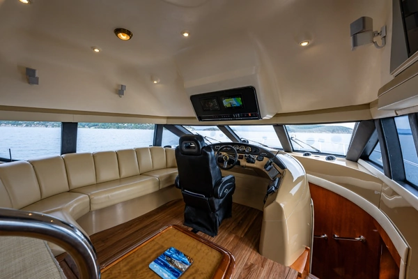 Carver 530 Voyager Pilothouse Yacht For Sale