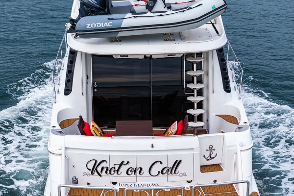 53ft Carver Yacht For Sale