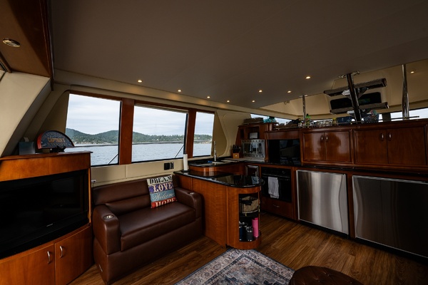 53ft Carver Yacht For Sale