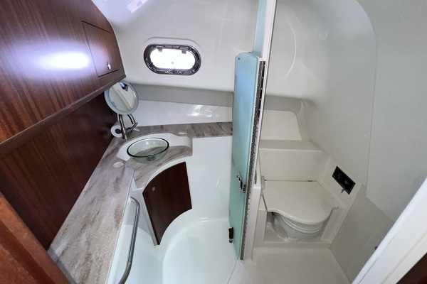 38ft Pursuit Yacht For Sale