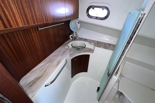38ft Pursuit Yacht For Sale