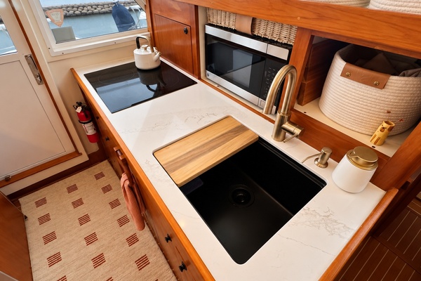 Charley 43ft Mainship Yacht For Sale