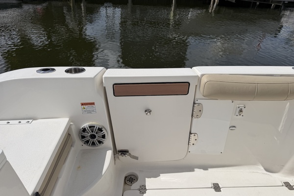 28ft Sea Fox Yacht For Sale