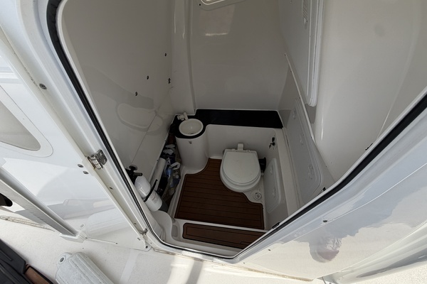 28ft Sea Fox Yacht For Sale