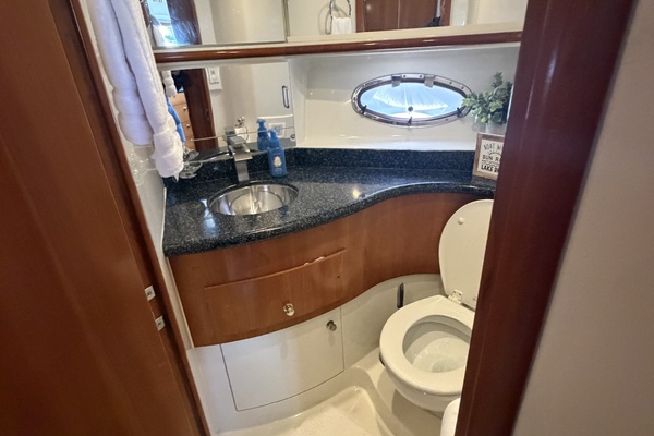 OUR HAVEN 39ft Carver Yacht For Sale
