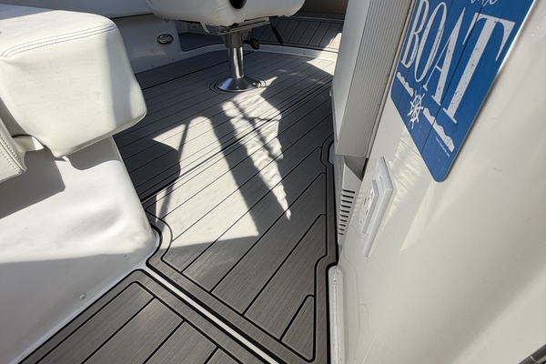 OUR HAVEN 39ft Carver Yacht For Sale