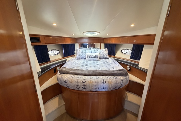 OUR HAVEN 39ft Carver Yacht For Sale