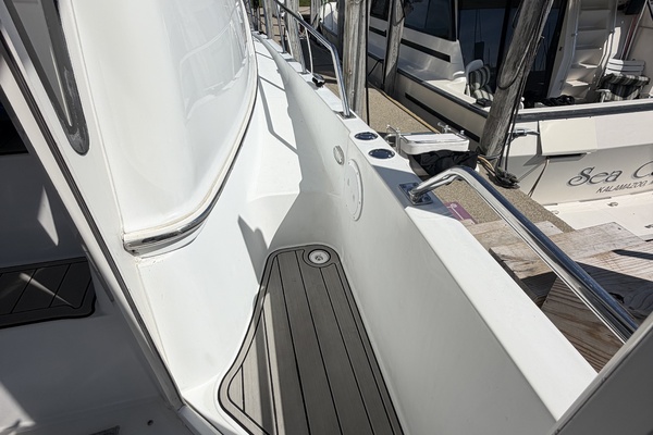 OUR HAVEN 39ft Carver Yacht For Sale