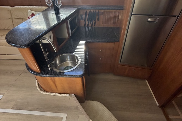 OUR HAVEN 39ft Carver Yacht For Sale