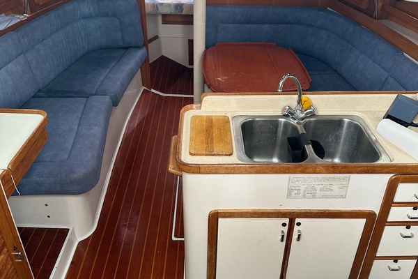 34ft Catalina Yacht For Sale