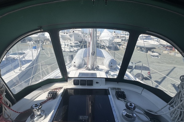 42ft Hunter Yacht For Sale