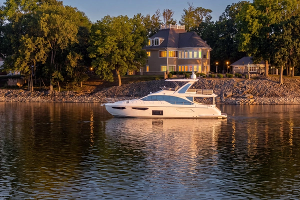 60' Azimut Yachts