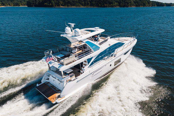 60ft Azimut Yacht For Sale