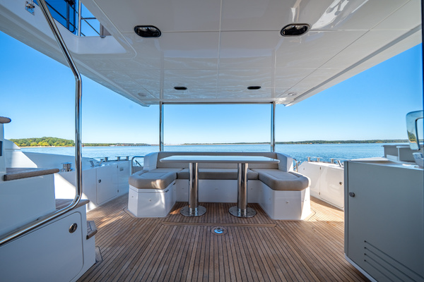 60ft Azimut Yacht For Sale