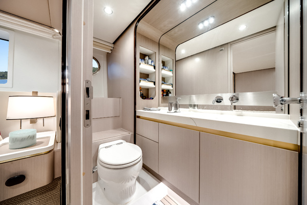60ft Azimut Yacht For Sale