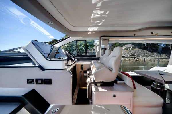 60ft Azimut Yacht For Sale