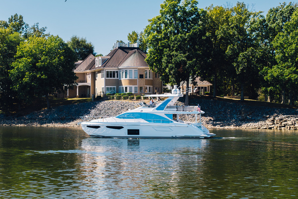 60ft Azimut Yacht For Sale