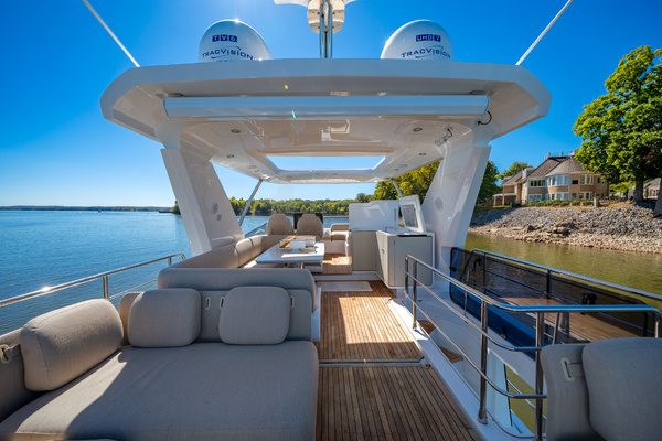 60ft Azimut Yacht For Sale