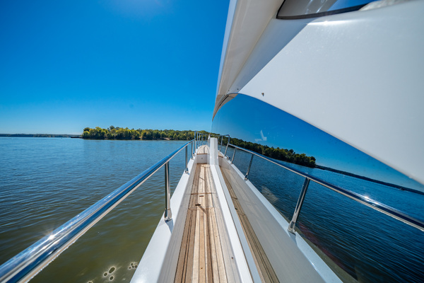 60ft Azimut Yacht For Sale