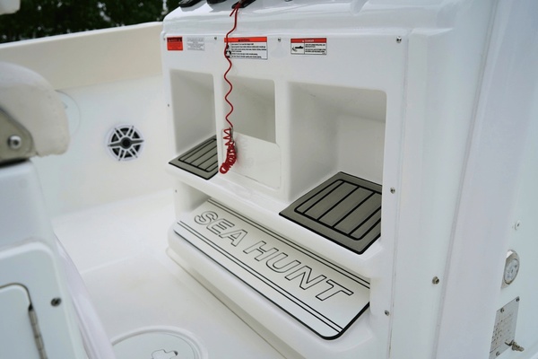 27ft Sea Hunt Yacht For Sale