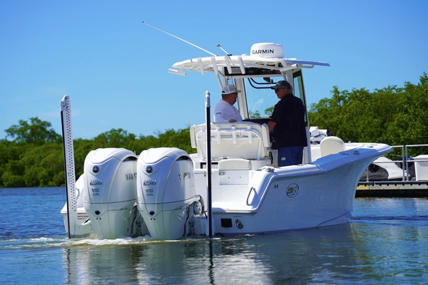 27ft Sea Hunt Yacht For Sale
