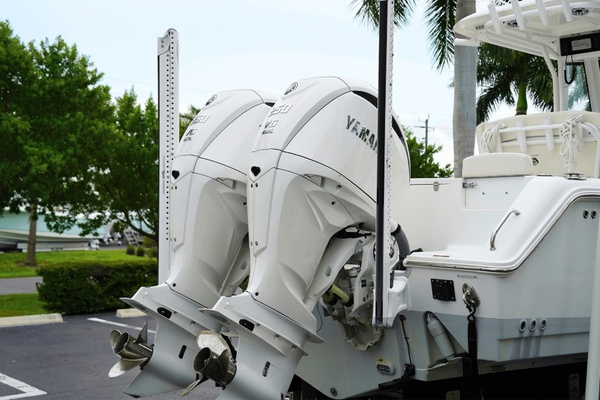 27ft Sea Hunt Yacht For Sale
