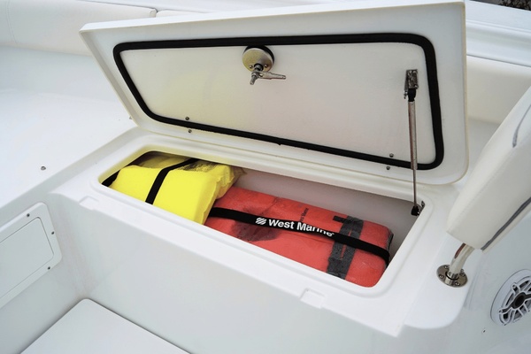 27ft Sea Hunt Yacht For Sale