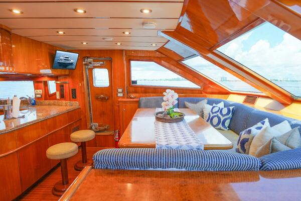 Electrified 82ft Motor Yacht Yacht For Sale