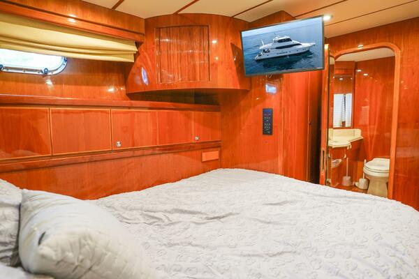 Electrified 82ft Motor Yacht Yacht For Sale