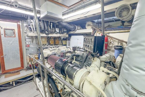 Electrified 82ft Motor Yacht Yacht For Sale