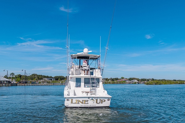 LINE UP 43ft Hatteras Yacht For Sale