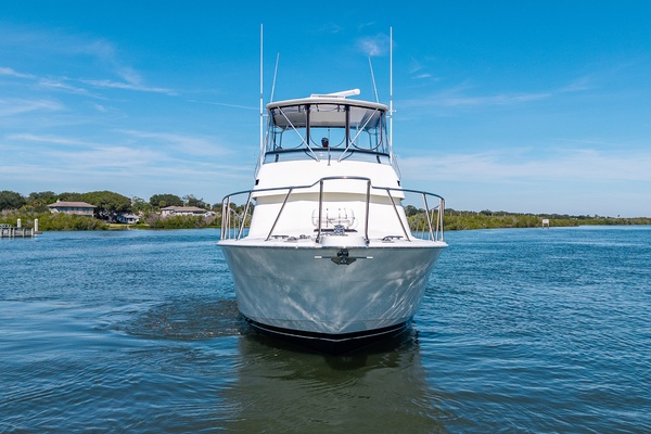 LINE UP 43ft Hatteras Yacht For Sale