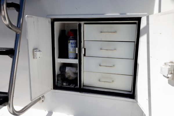 LINE UP 43ft Hatteras Yacht For Sale