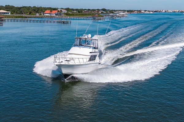 LINE UP 43ft Hatteras Yacht For Sale