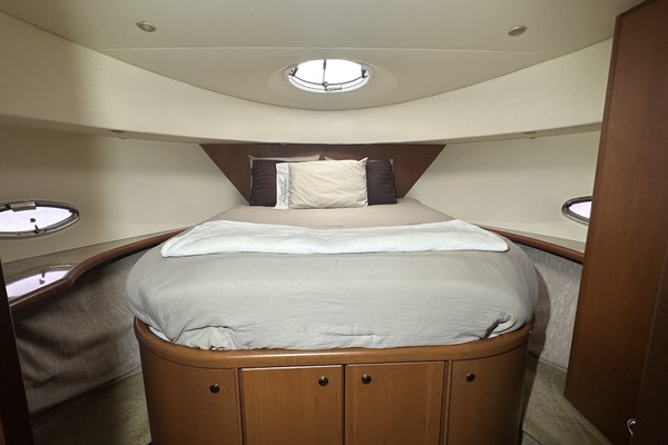 Anchors Oy Vay 43ft Silverton Yacht For Sale